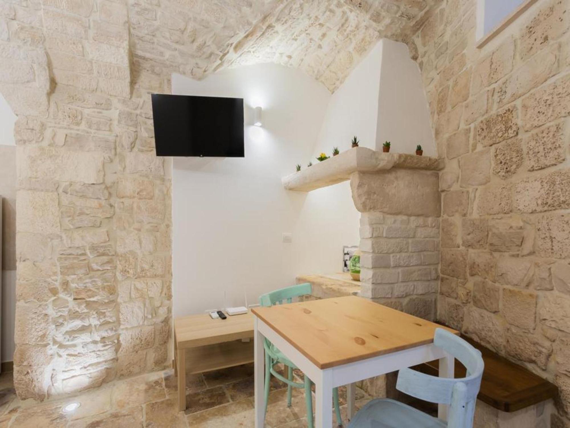 Suite Da Nonno Luigi 100 Metri Dal Mare Giovinazzo Exteriör bild