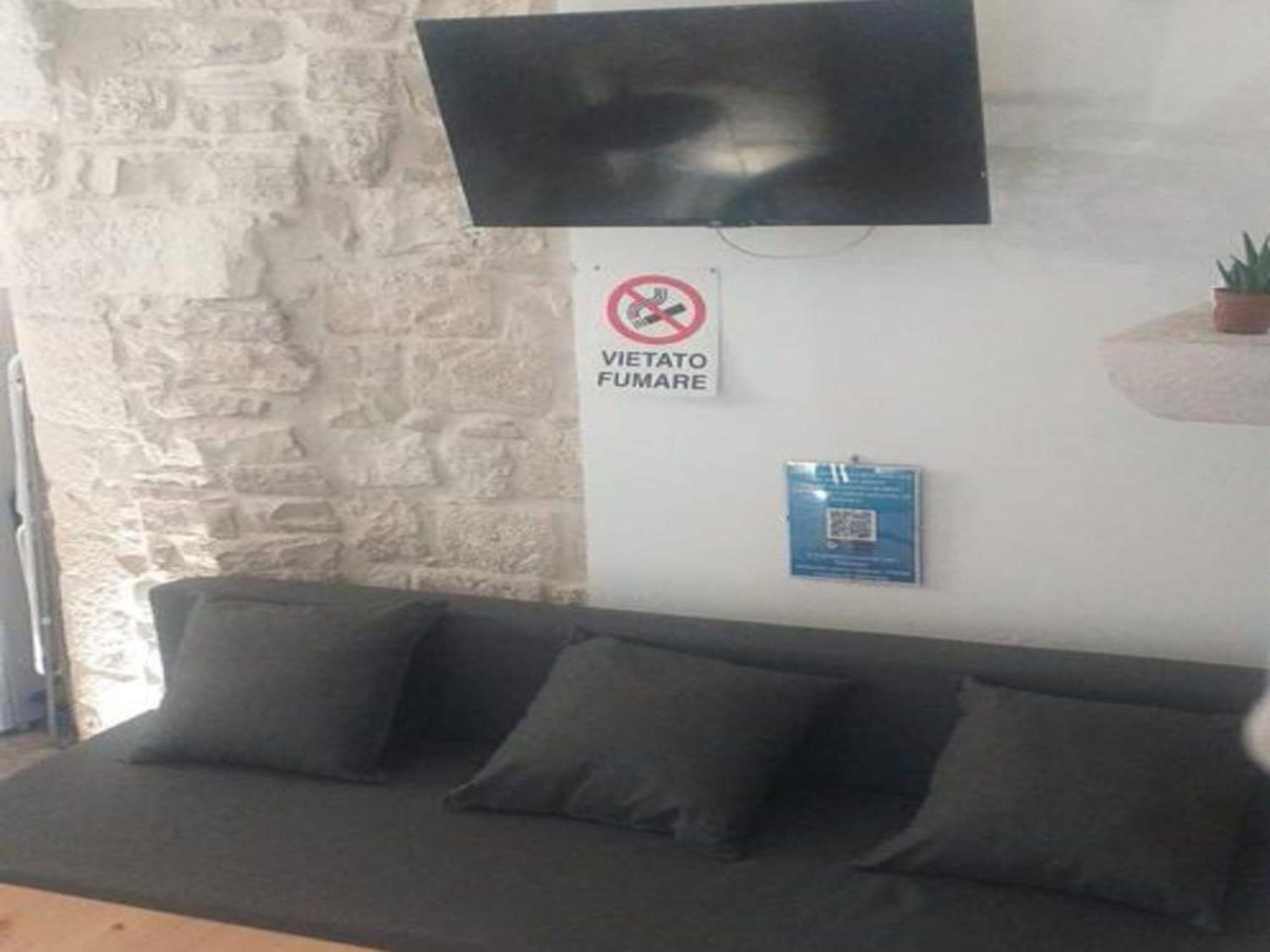 Suite Da Nonno Luigi 100 Metri Dal Mare Giovinazzo Exteriör bild